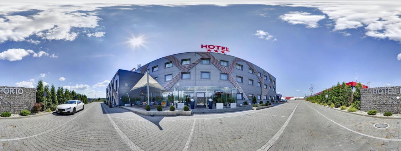 Hotel Porto Radomsko Exteriör bild