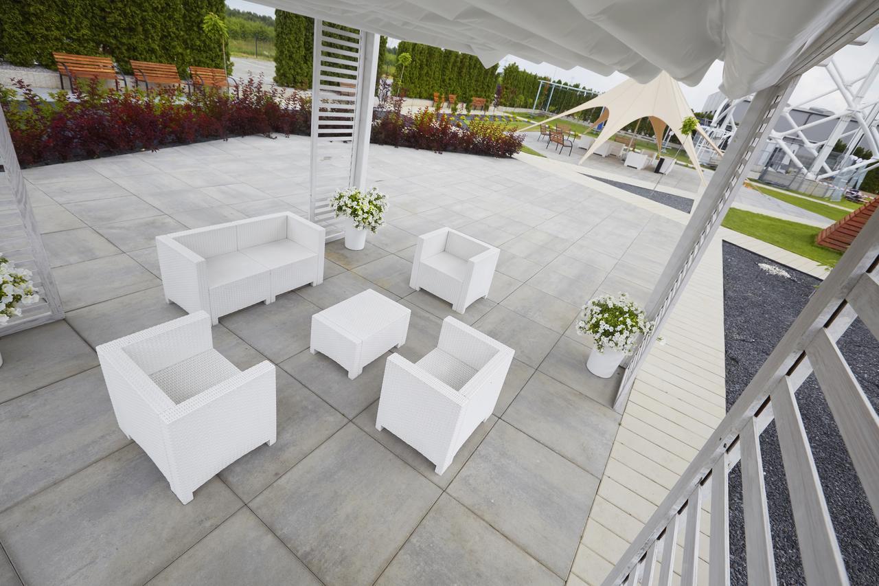 Hotel Porto Radomsko Exteriör bild